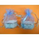 BOLSITA ORGANZA CON BASE HEXAGONAL CELESTE