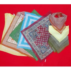 PA&Ntilde;UELO TIPO BANDANA 58X58 