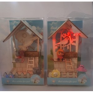 ADORNO MADERA CON LUZ EN CAJA PVC