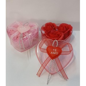 CAJA ACRILICA CORAZON CON PETALOS 8X5 CM