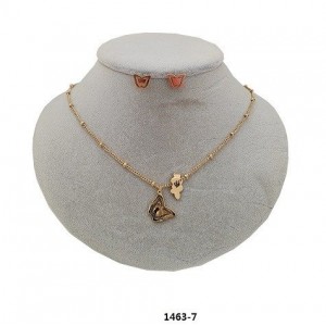 SET DE GARGANTILLA  CON DIGE MARIPOSA Y AROS ACERO DORADO