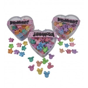 CORAZON ACRILICO CON 30 MINI BROCHES PELO